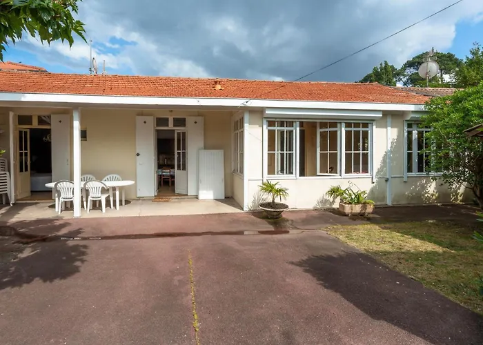 Maisonnette 250m Nyaraló